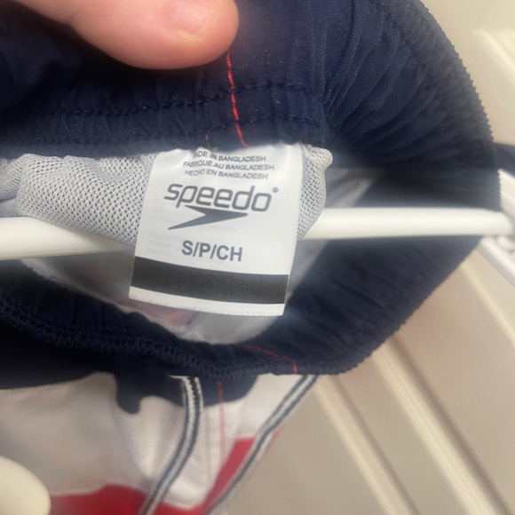 Men’s Speedo Swim Trunks - Picture 3 of 4